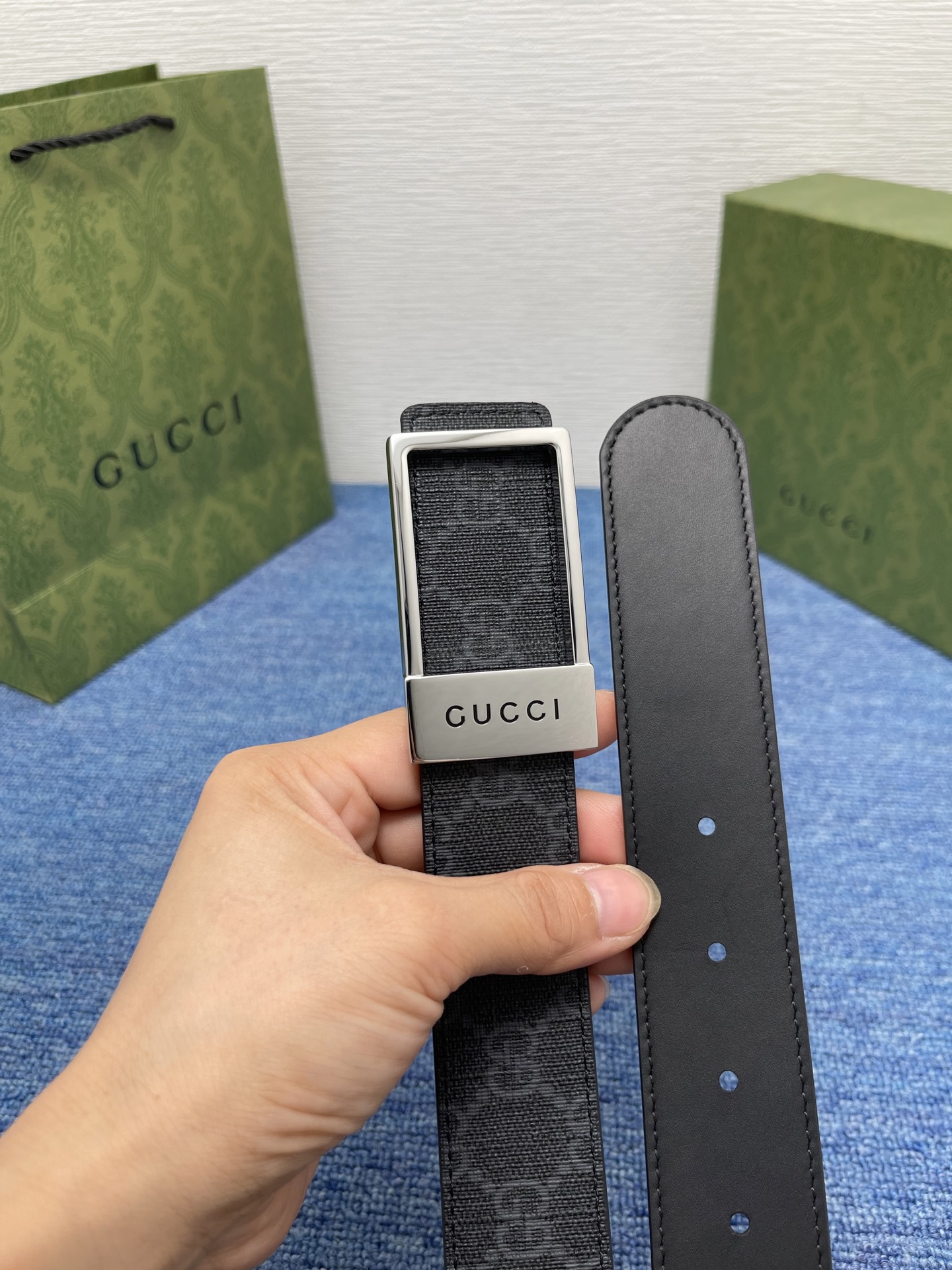 🔴 【品牌】古驰 Gucci  
🔴 【描述】采用高级Gucci Signature真皮精制而成，触感厚