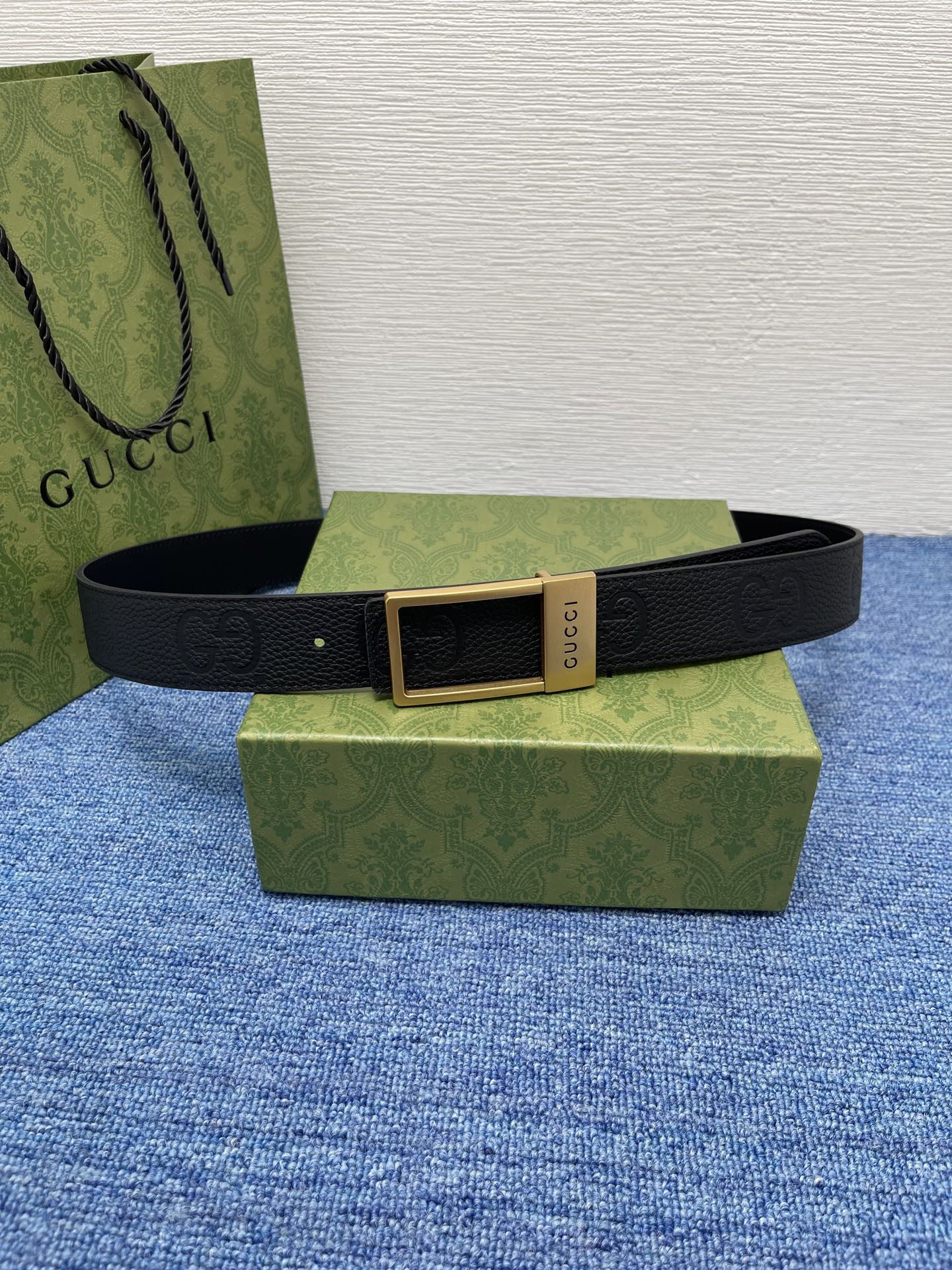 🔴 【品牌】古驰 Gucci  
🔴 【描述】采用高级Gucci Signature真皮精制而成，触感厚