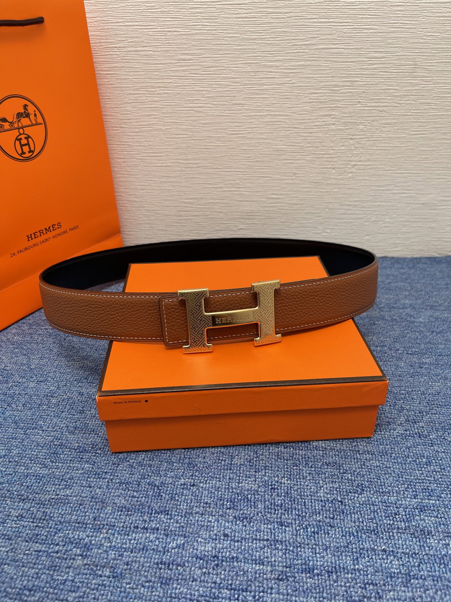 Hermes Style Black Leather Men's Belts Lookbook Reference image 2