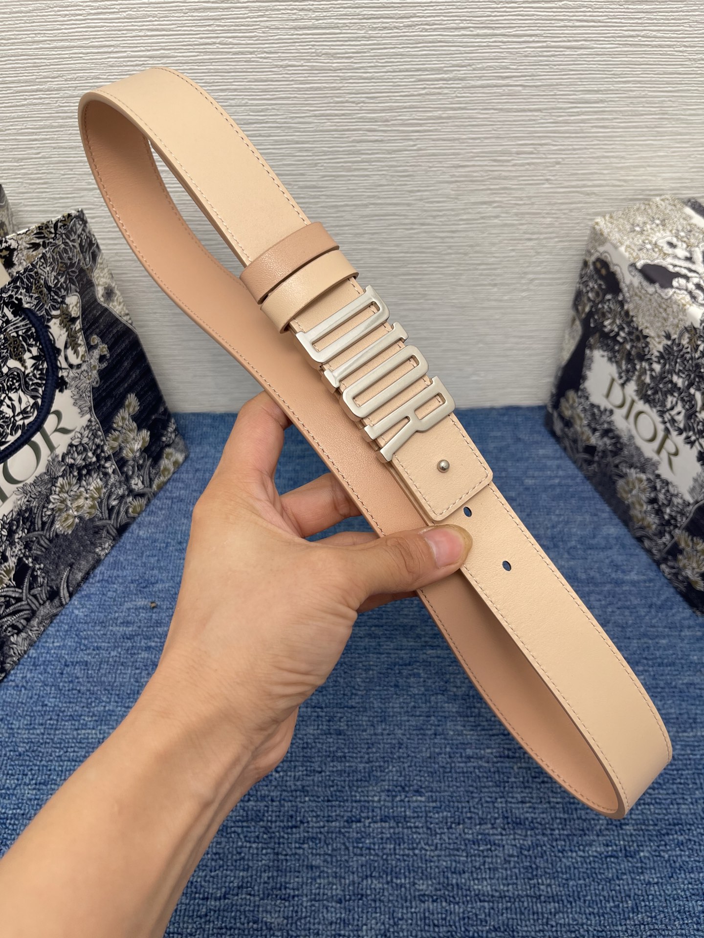 Dior Reversible Belt, 3.0 mm, Grain Leather with CD Icon, Adjustable Length 5 i1753667605078 8579 0 3