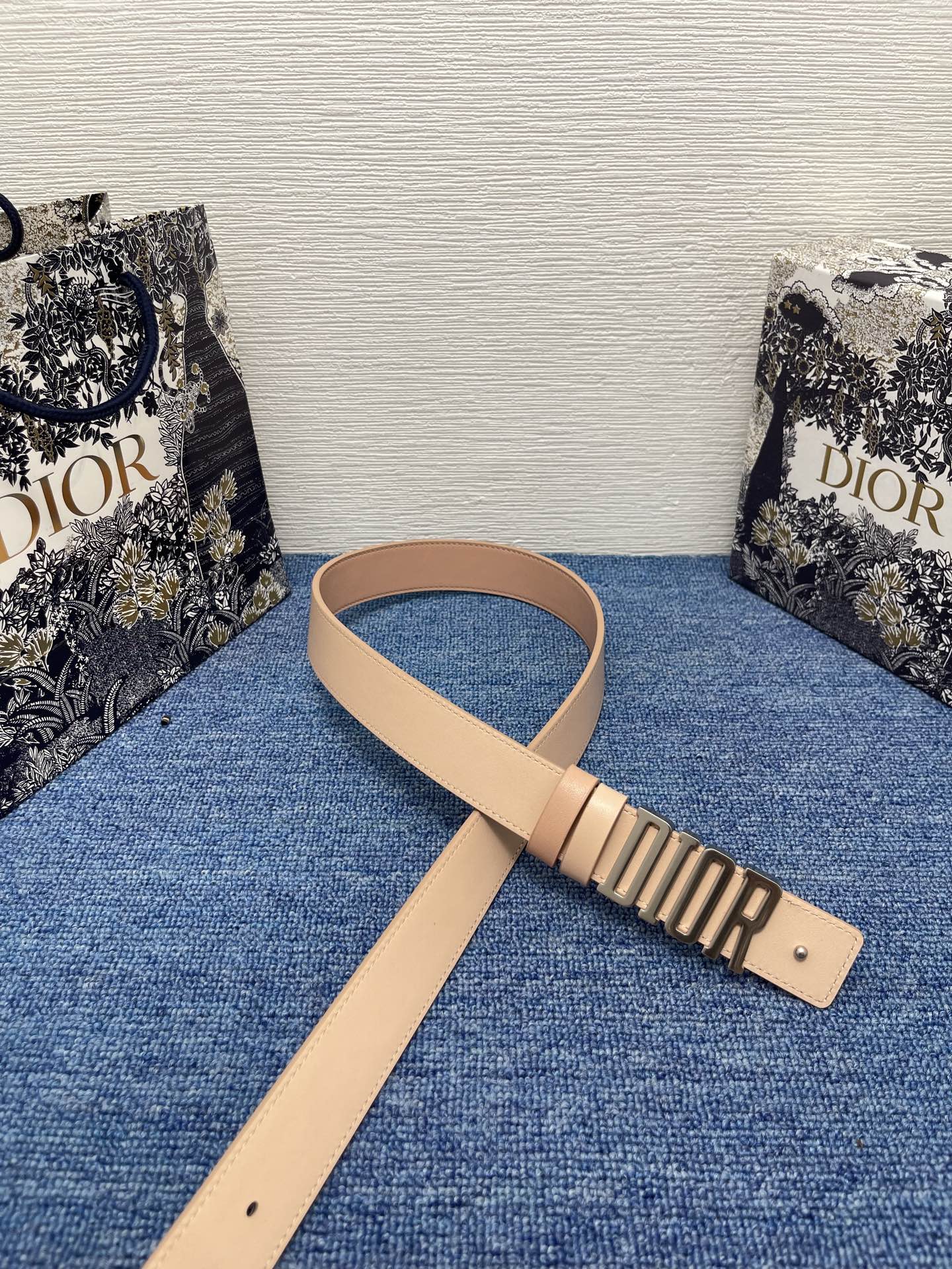 Dior Reversible Belt, 3.0 mm, Grain Leather with CD Icon, Adjustable Length 6 i1753667605079 1252 0 4