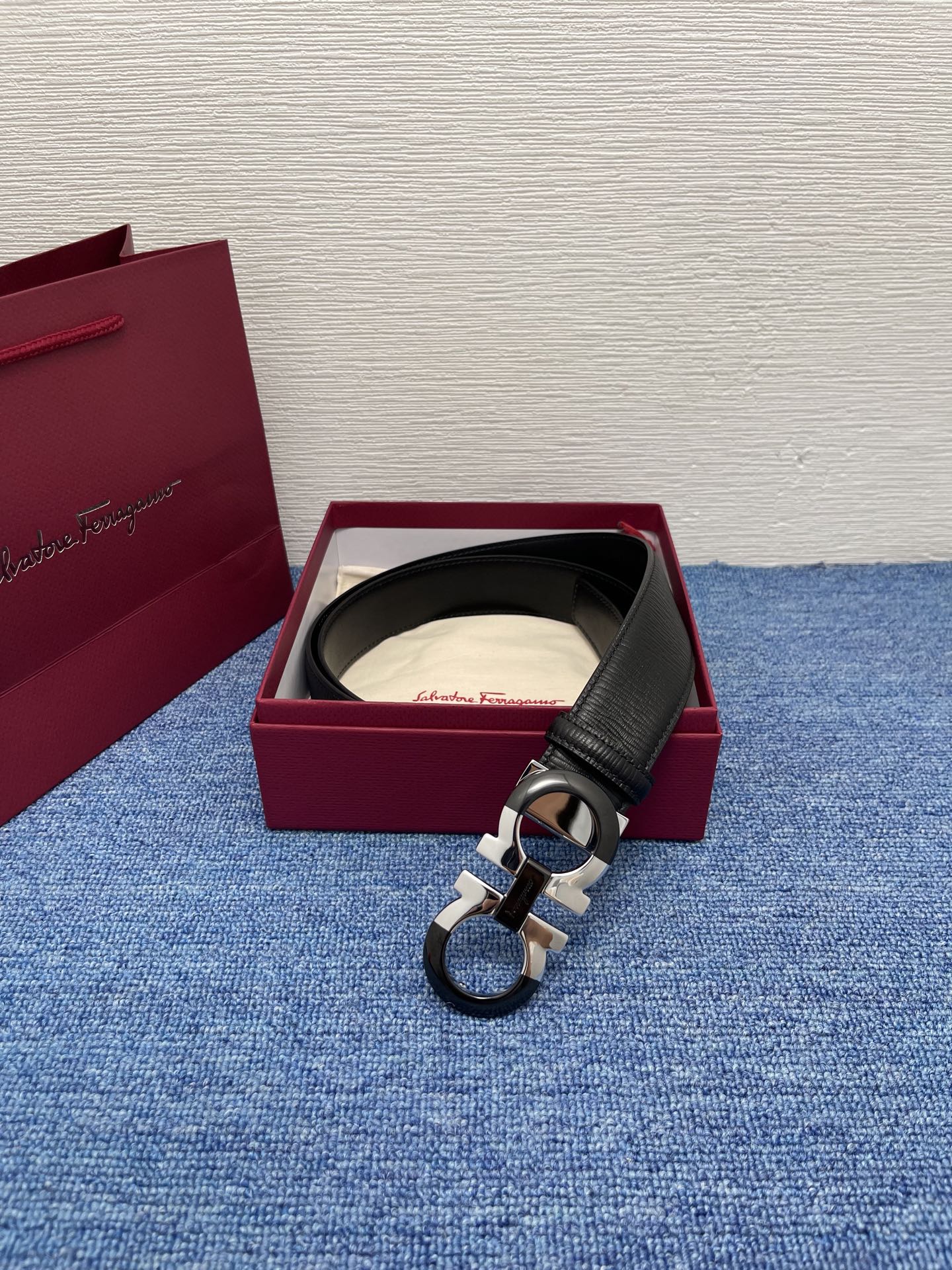Salvatore Ferragamo Reversible Leather Belt with Gancini Buckle, 3.5 cm 2 i1754271927789 2351 0 1