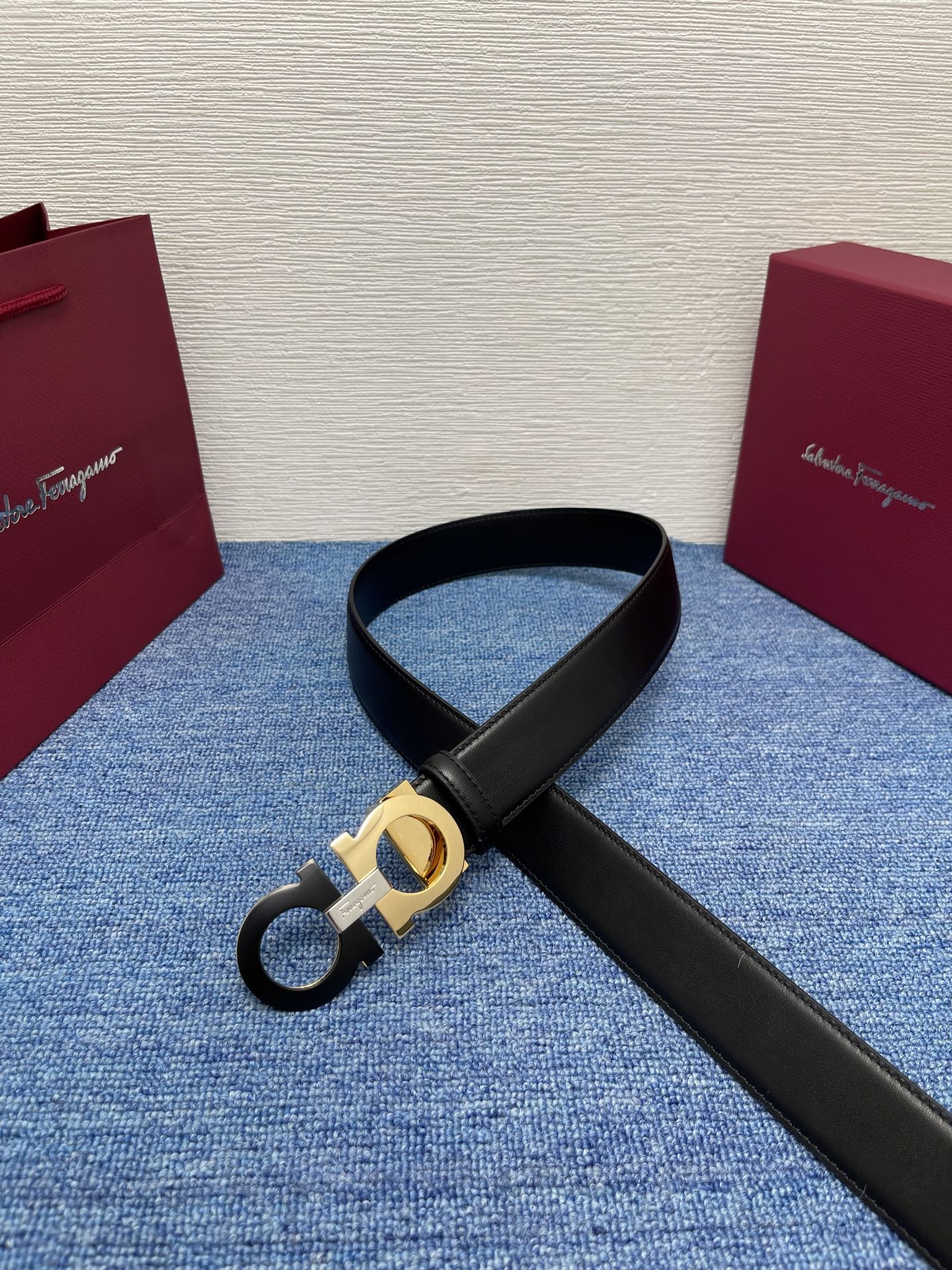 Salvatore Ferragamo Reversible Leather Belt with Gancini Buckle, 3.5cm 6 i1754271973883 3932 0 4