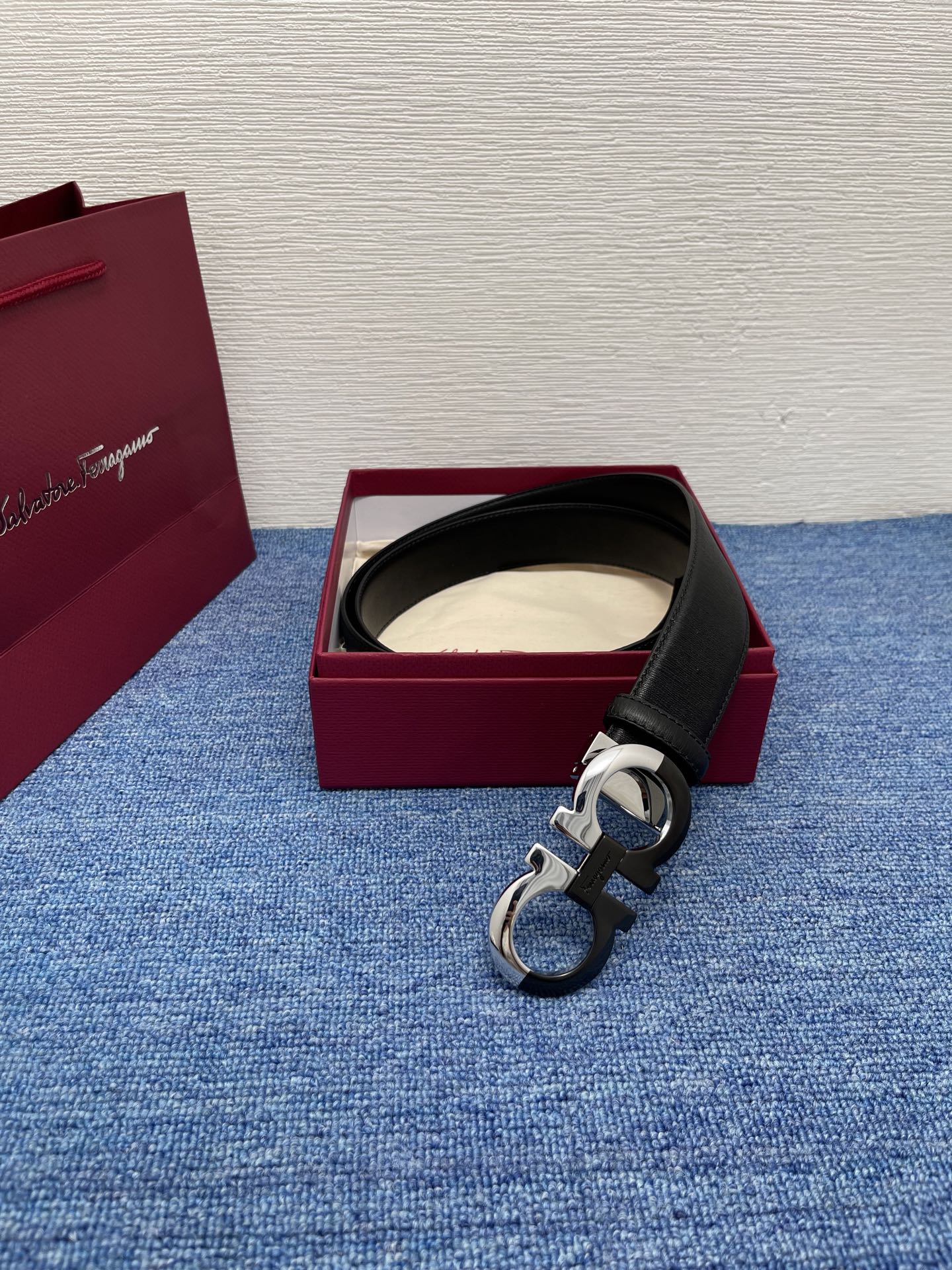 Salvatore Ferragamo Reversible Leather Belt with Gancini Buckle, 3.5cm 4 i1754272001310 6763 0 2