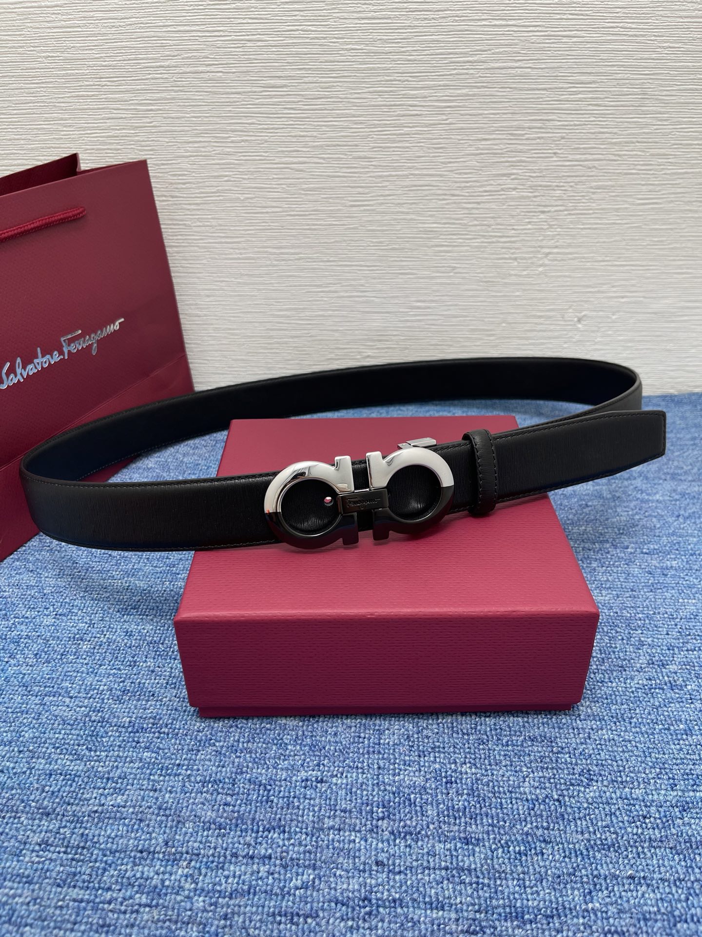 Salvatore Ferragamo Reversible Leather Belt with Gancini Buckle, 3.5cm 3 i1754272001493 3018 0 1