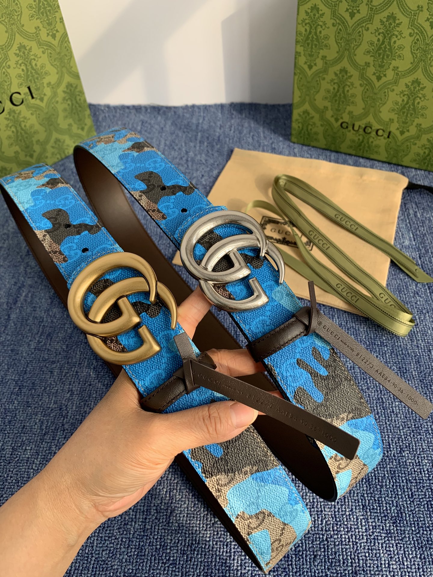 🔴 【品牌】古驰 Gucci 🔴 【描述】采用高级Gucci Signature真皮精制而成，触感厚实，