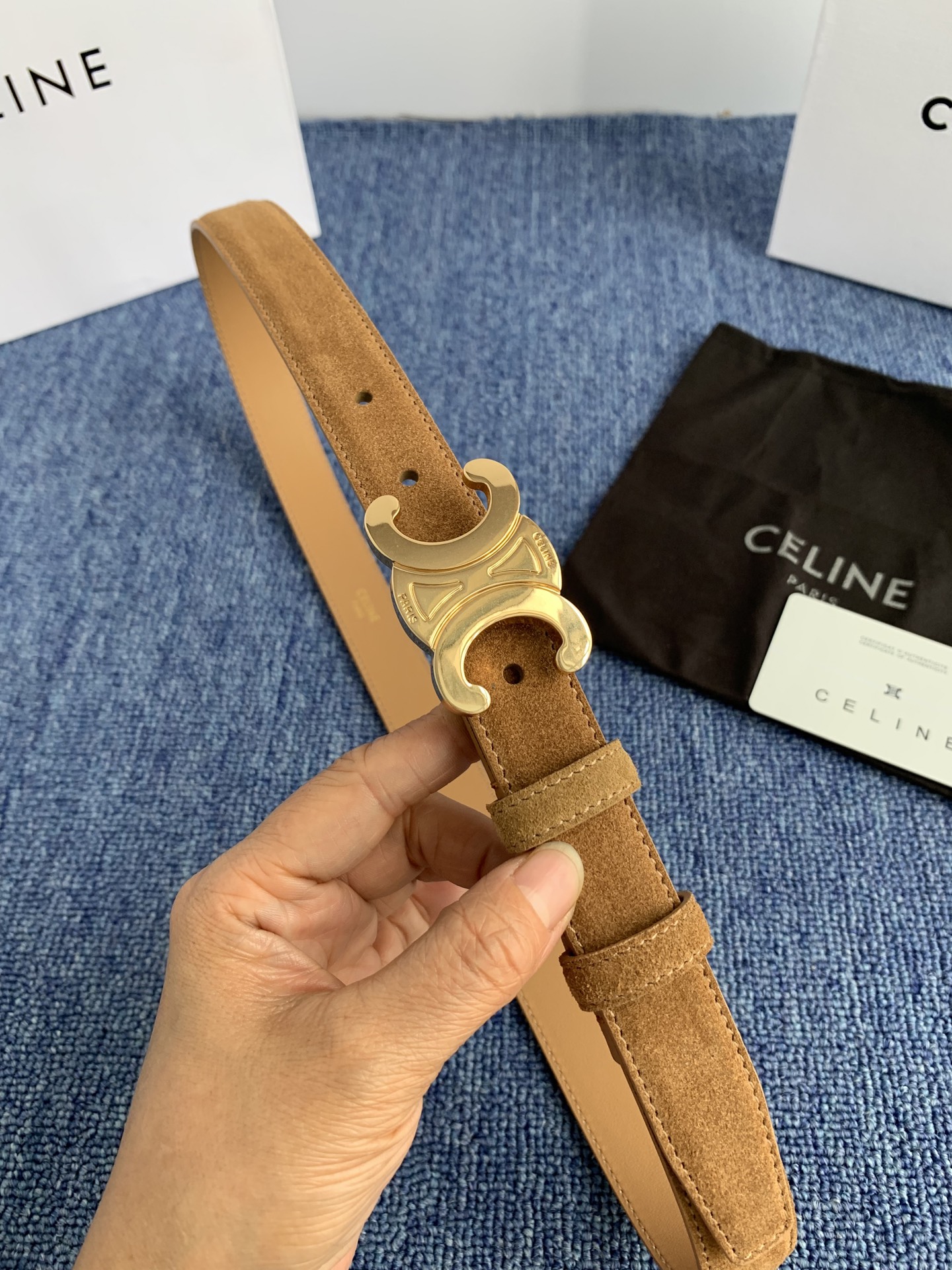 🔴 【品牌】赛琳女带 2.5cm 🔴 【描述】双面原版皮不可调节式皮带，小牛皮材质，配有钯金色和银色钢金