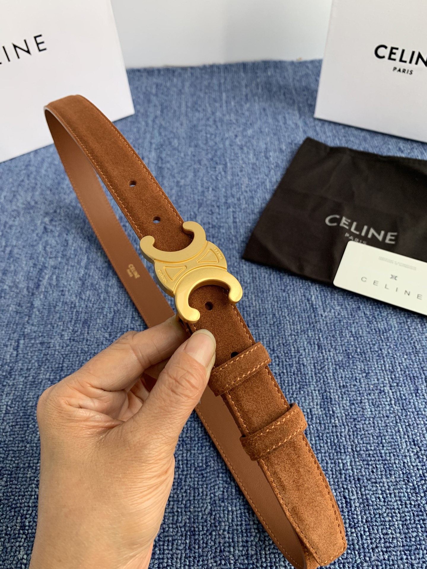 🔴 【品牌】赛琳女带 2.5cm 🔴 【描述】双面原版皮不可调节式皮带，小牛皮材质，配有钯金色和银色钢金