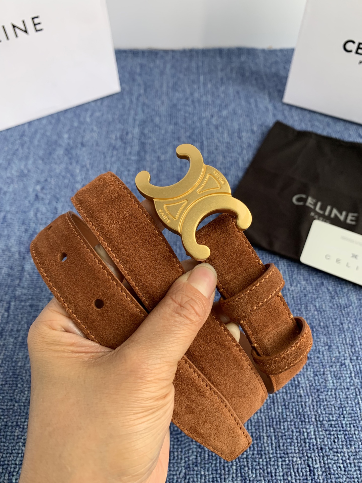 🔴 【品牌】赛琳女带 2.5cm 🔴 【描述】双面原版皮不可调节式皮带，小牛皮材质，配有钯金色和银色钢金