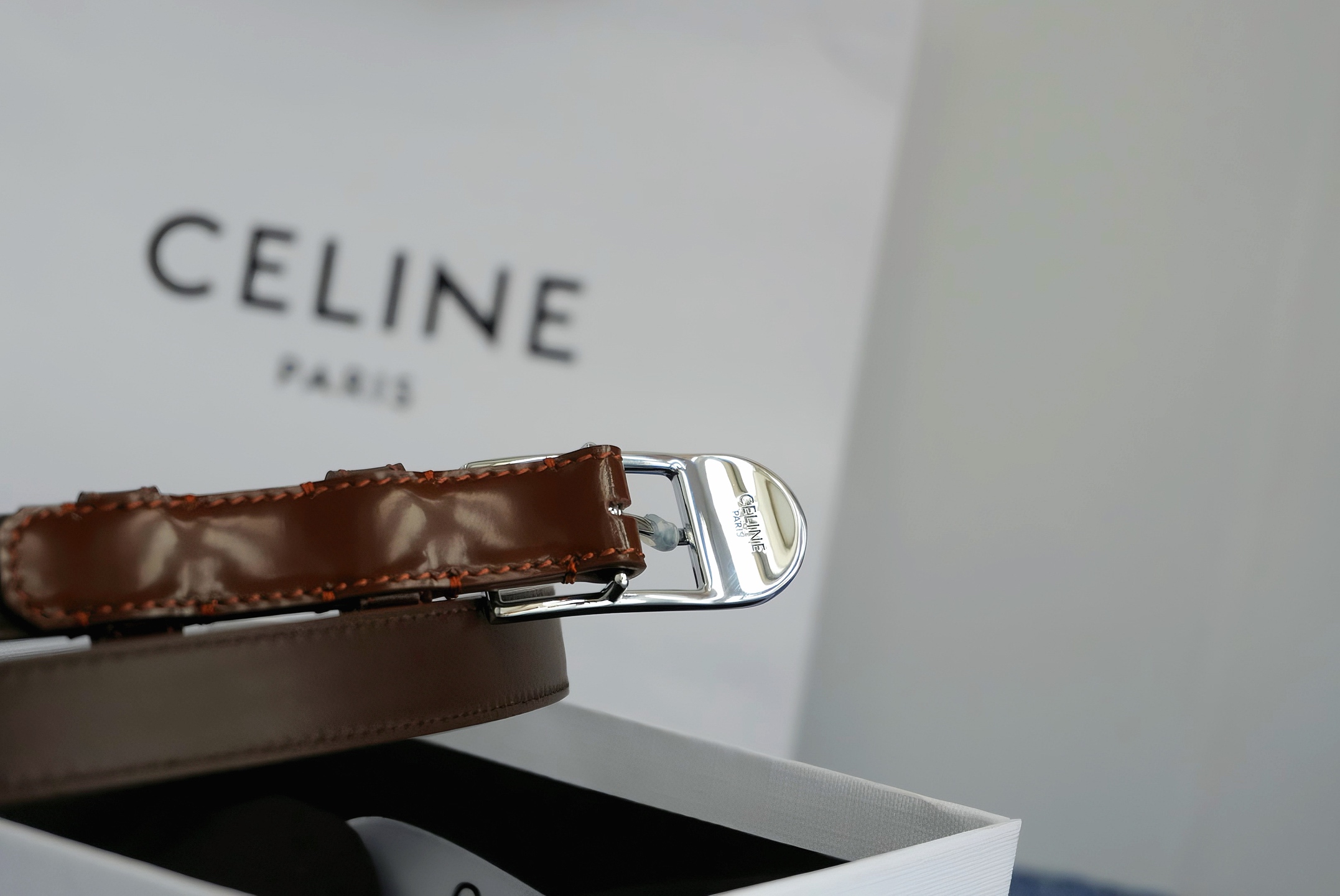 🔴 【品牌】赛琳女带 1.5cm 🔴 【描述】双面原版皮不可调节式皮带，小牛皮材质，配有钯金色和银色钢金