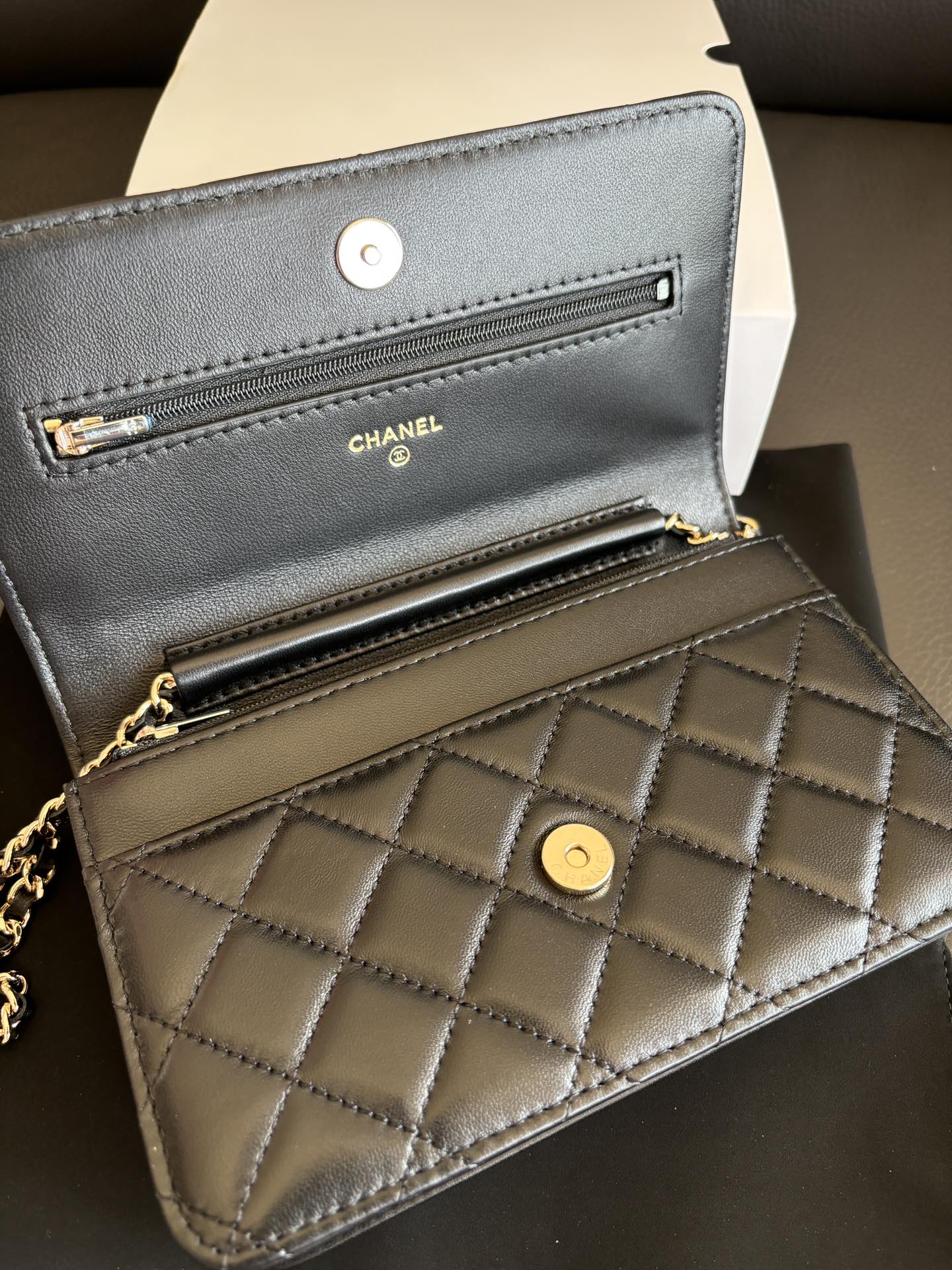 Chanel 24A WOC Black Lambskin Wallet on Chain Shoulder Bag, 19cm 6 i1732592905 1725 3