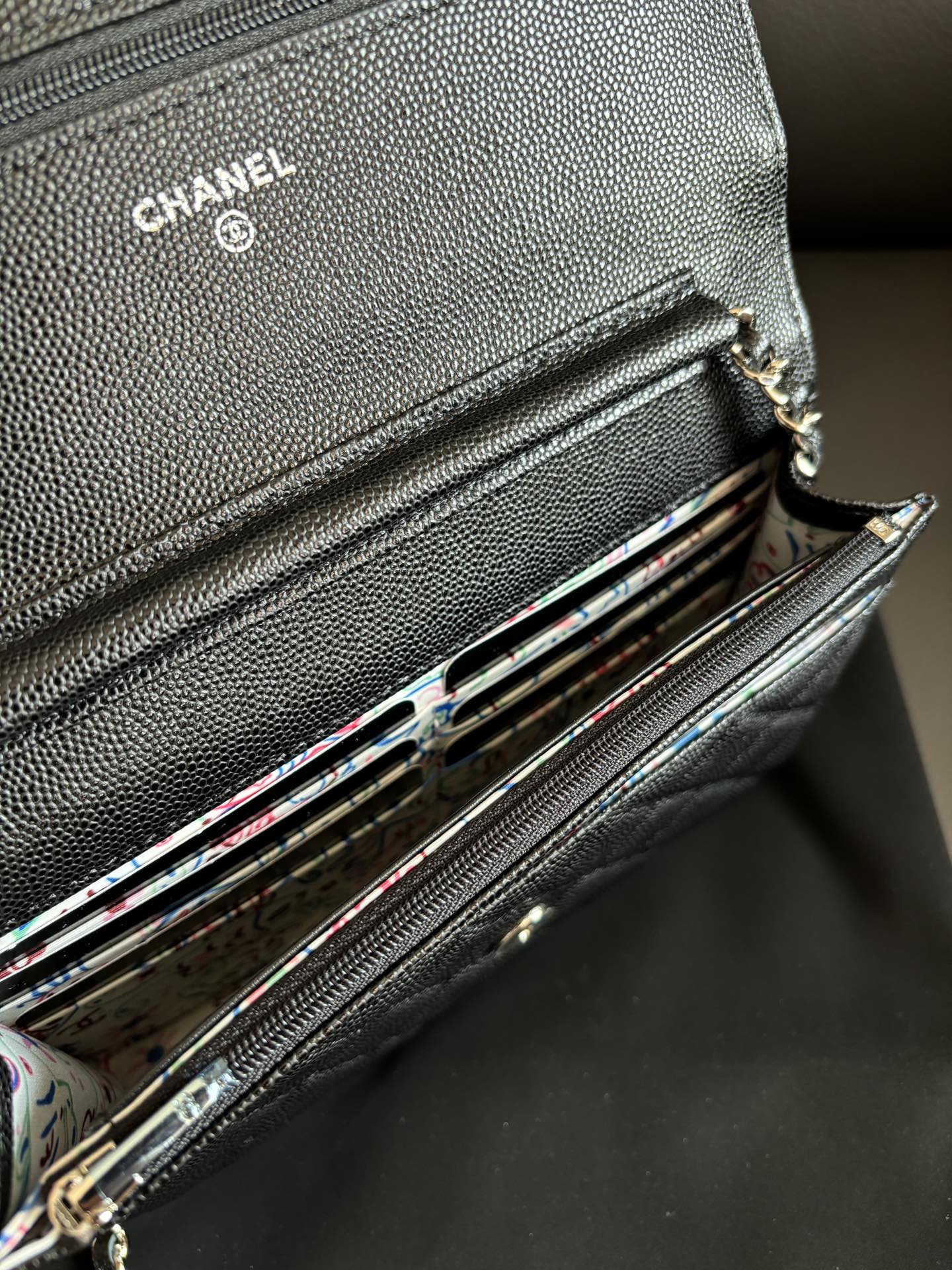 Chanel WOC Wallet on Chain Crossbody Bag, Black Leather, 19 cm 6 i1734756458 7703 5