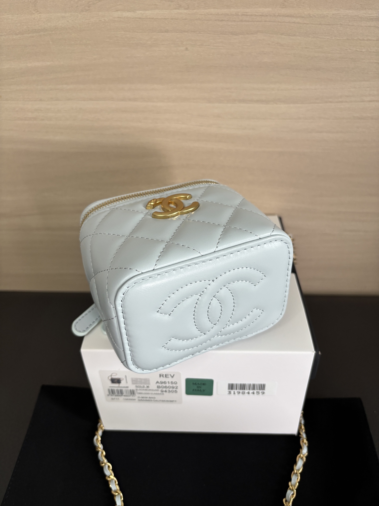 Chanel 25 Spring/Summer Light Blue Leather Double Gold Ball Vanity Bag 4 i1748156625472 6187 0 3
