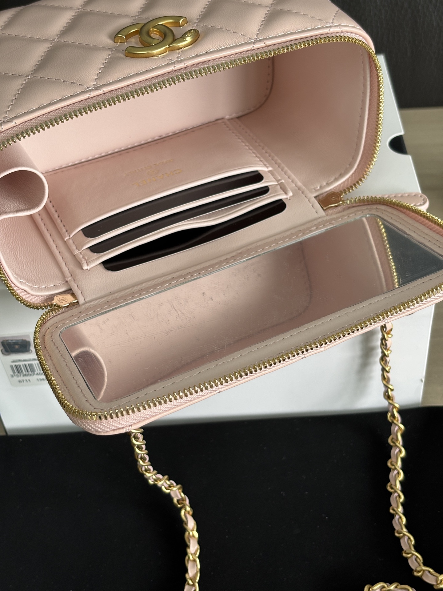 Chanell 25 Cosmetic Box Bag,Top Handle Handbag, Double Ball Design, 17cm 7 i1748238515167 3830 0 4