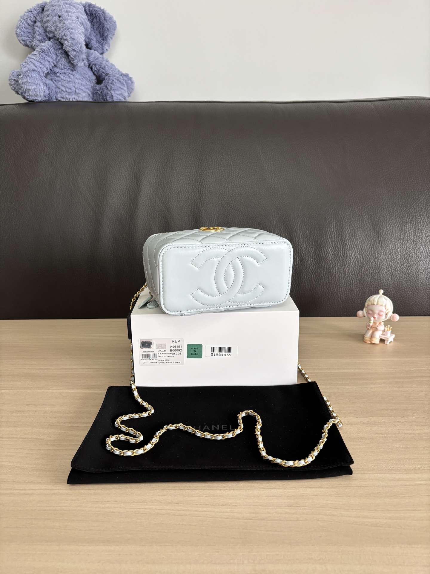 Chanel Vanity Case Bag, 17cm, Light Blue Leather with Golden Chain 4 i1748312831312 2636 0 3