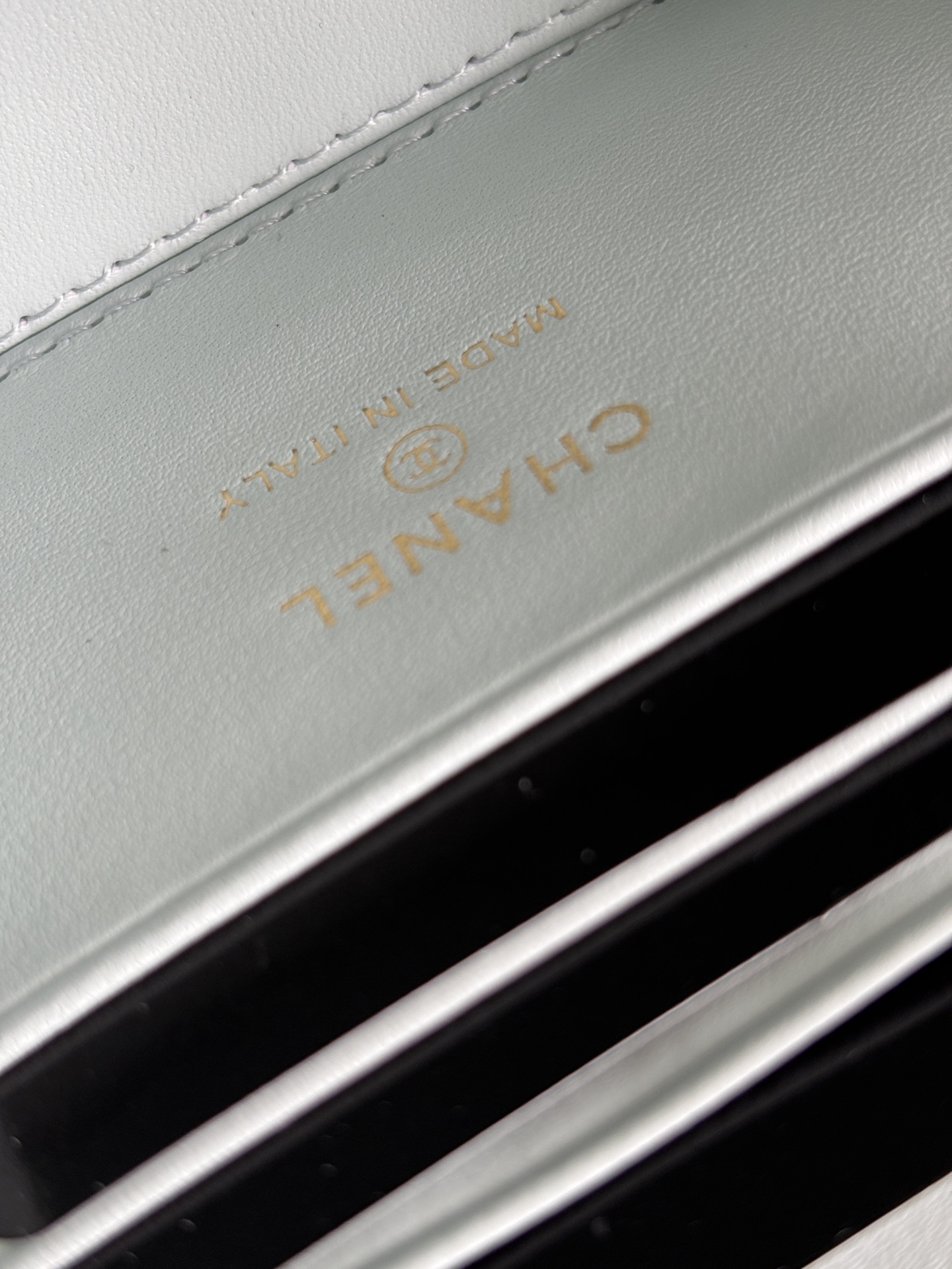 Chanel Vanity Case Bag, 17cm, Light Blue Leather with Golden Chain 9 i1748312833310 4788 0 8