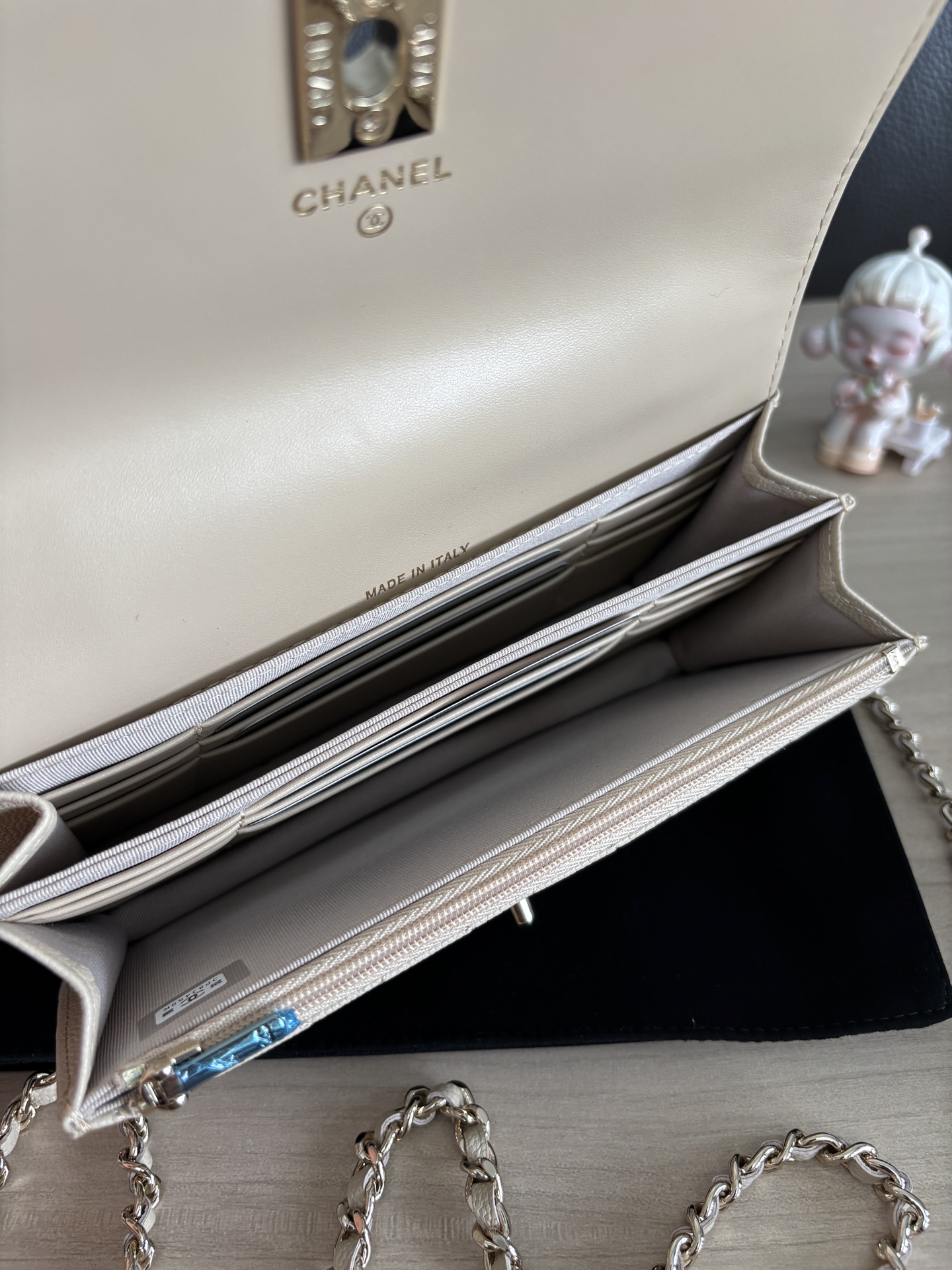 Chanel 25s WOC Accordion Bag - Stylish Shoulder Bag, 19cm 9 i1751173140581 5921 0 7
