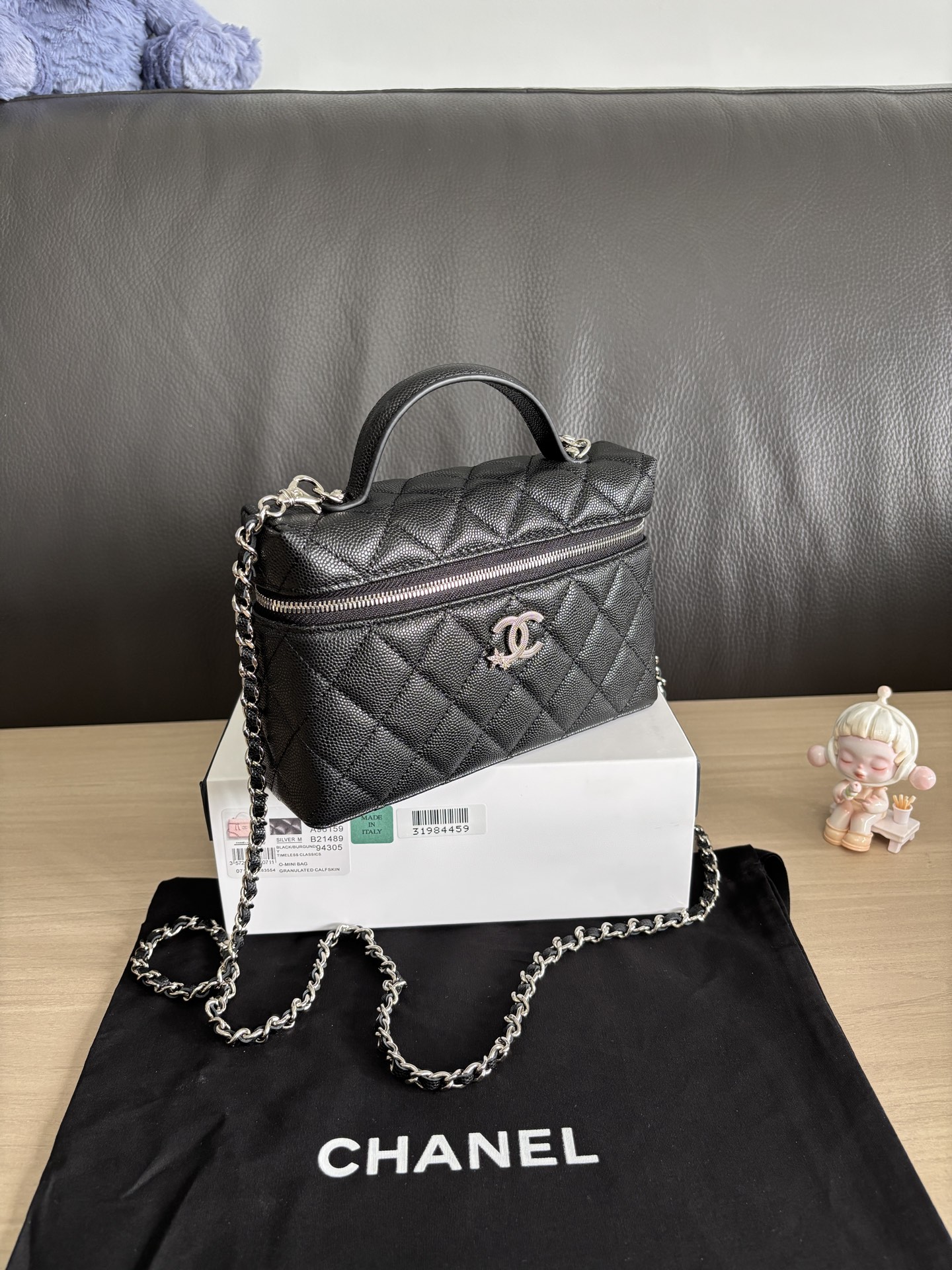 Chanel 25B Winter New Chain Top Handle Bag, Black Grained Calfskin 3 i1753241922859 1441 0 1