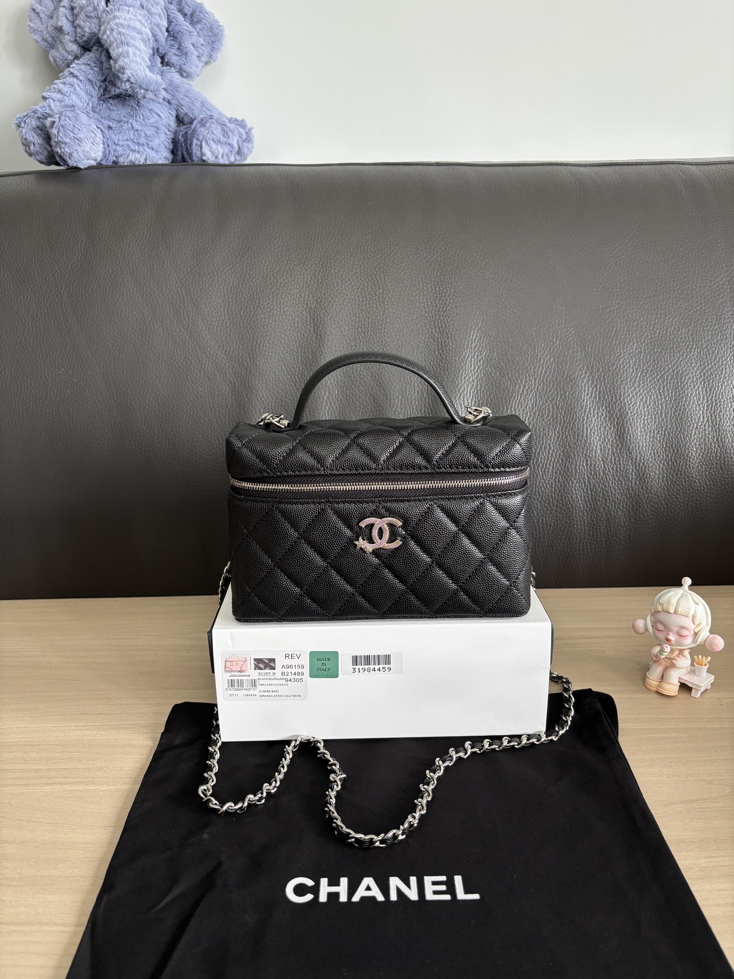 Chanel 25B Winter New Chain Top Handle Bag, Black Grained Calfskin 2 i1753241925630 4555 0 0