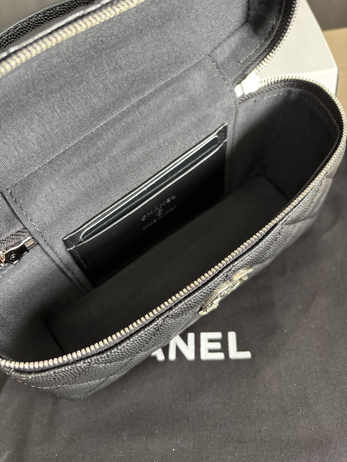 Chanel 25B Winter New Chain Top Handle Bag, Black Grained Calfskin 9 i1753241928767 309 0 7