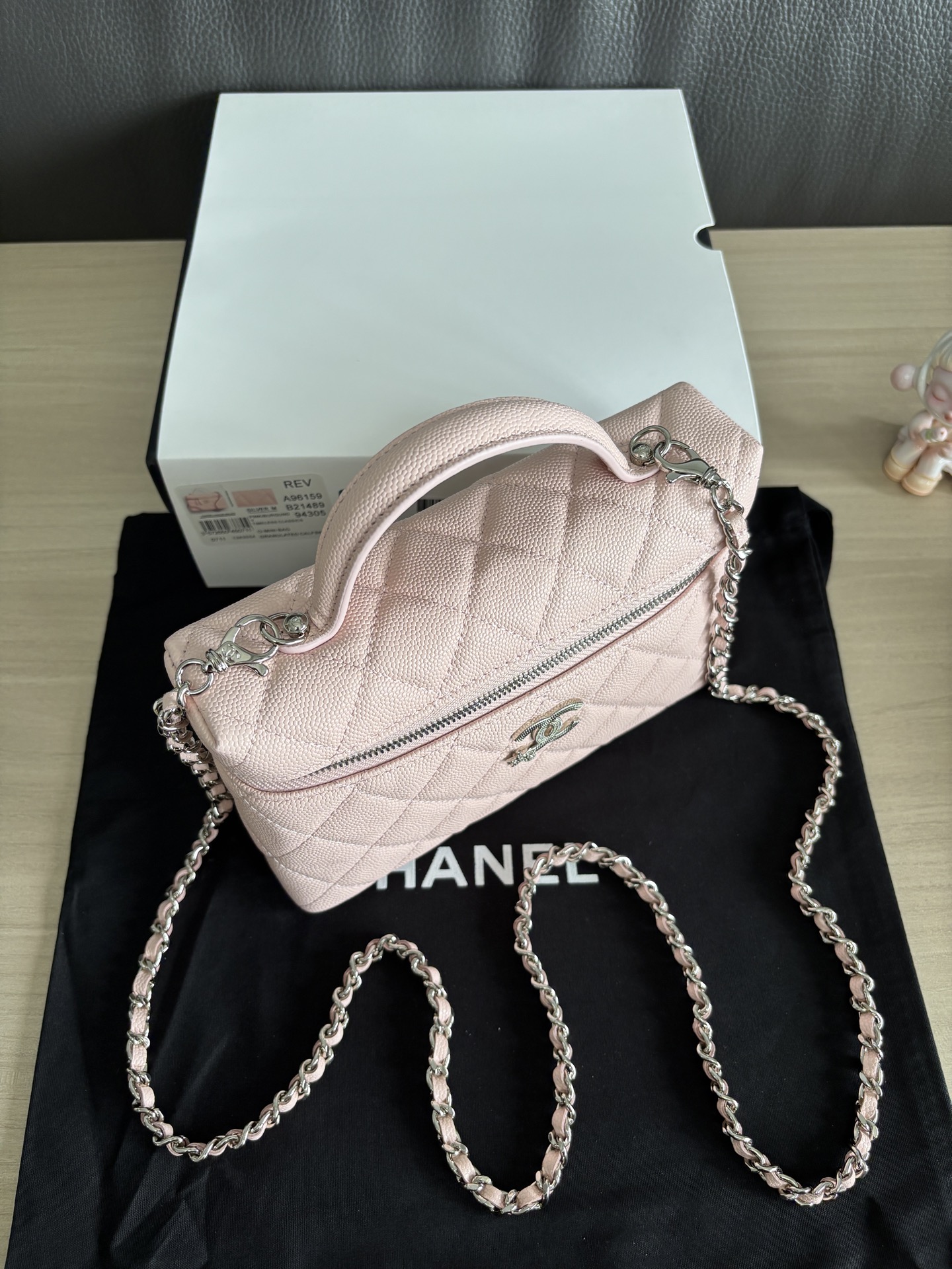 Chanel 25B Winter New Small Chain Clutch in Grain Calfskin - Pink 8 i1753241948675 1708 0 7