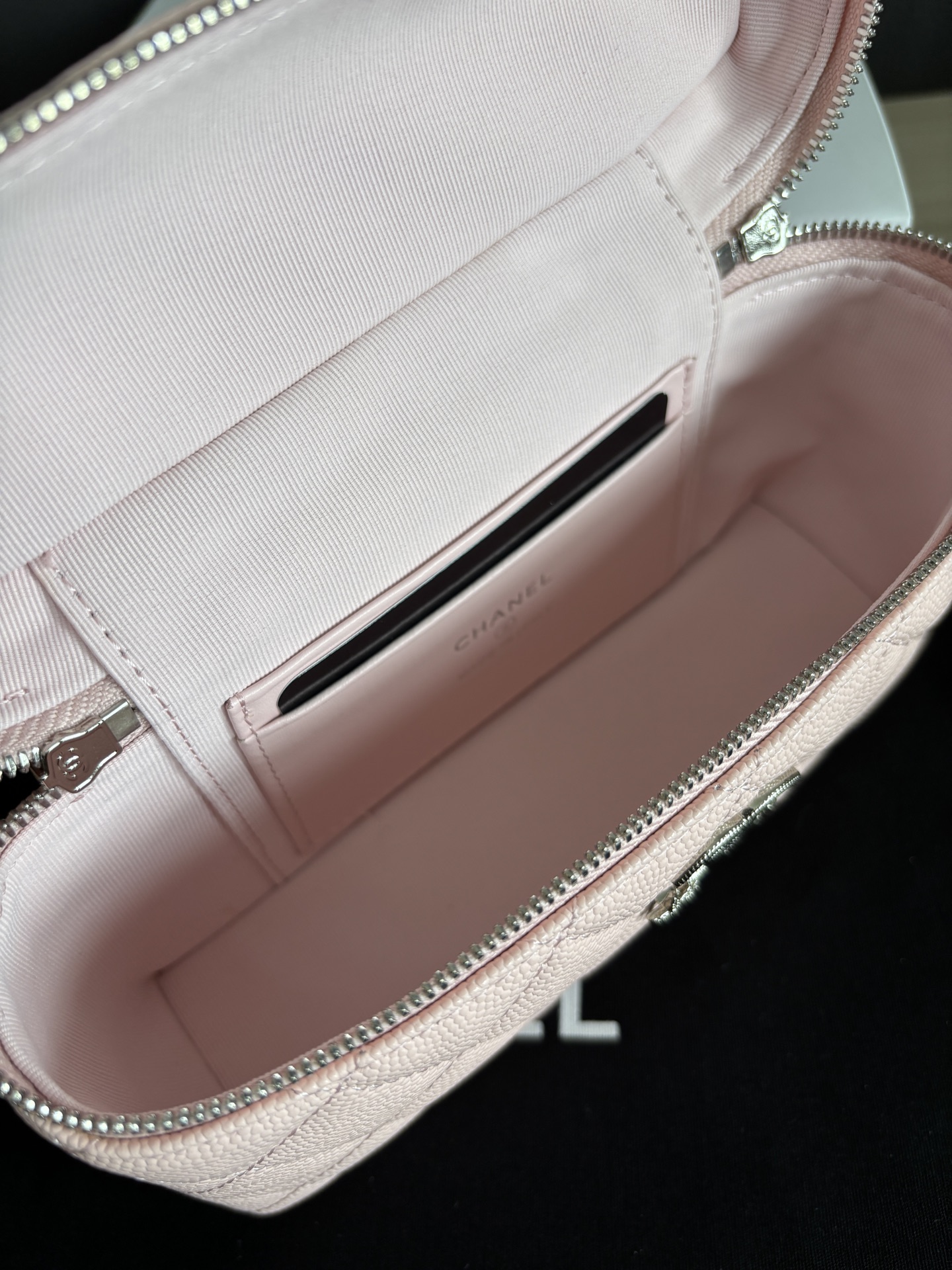 Chanel 25B Winter New Small Chain Clutch in Grain Calfskin - Pink 7 i1753241961950 9568 0 6