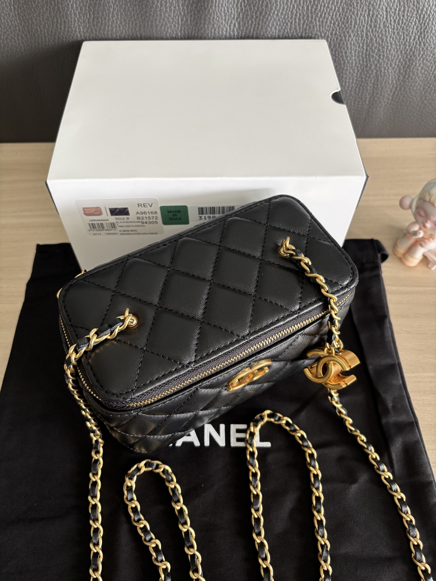 Chanel Lambskin Quilted Vanity Bag with Chain Strap - Black 4 i1754542343240 5747 0 3
