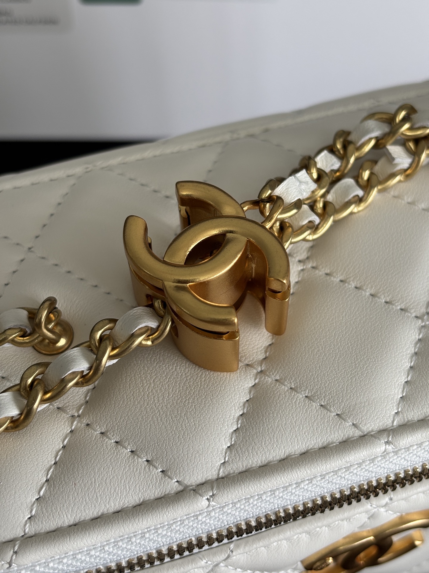Chanel Lambskin Quilted Cosmetic Bag with Chain Strap - White 10 i1755235090961 8840 0 8