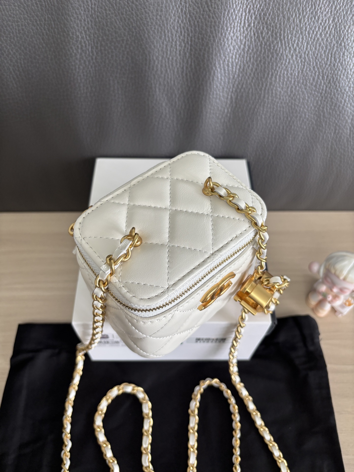 Chanel Lambskin Quilted Cosmetic Box with Chain Strap, 12 cm 3 i1755235116488 605 0 1