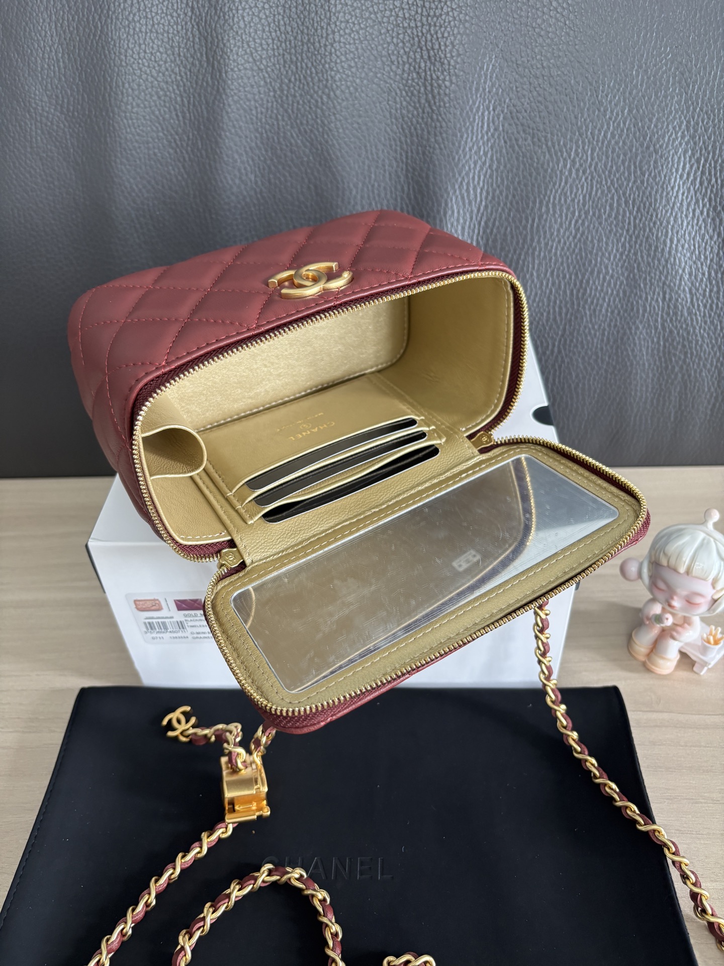 Chanel Lambskin Vanity Case with Chain, Classic Double CC, Burgundy 8 i1755313638450 221 0 6
