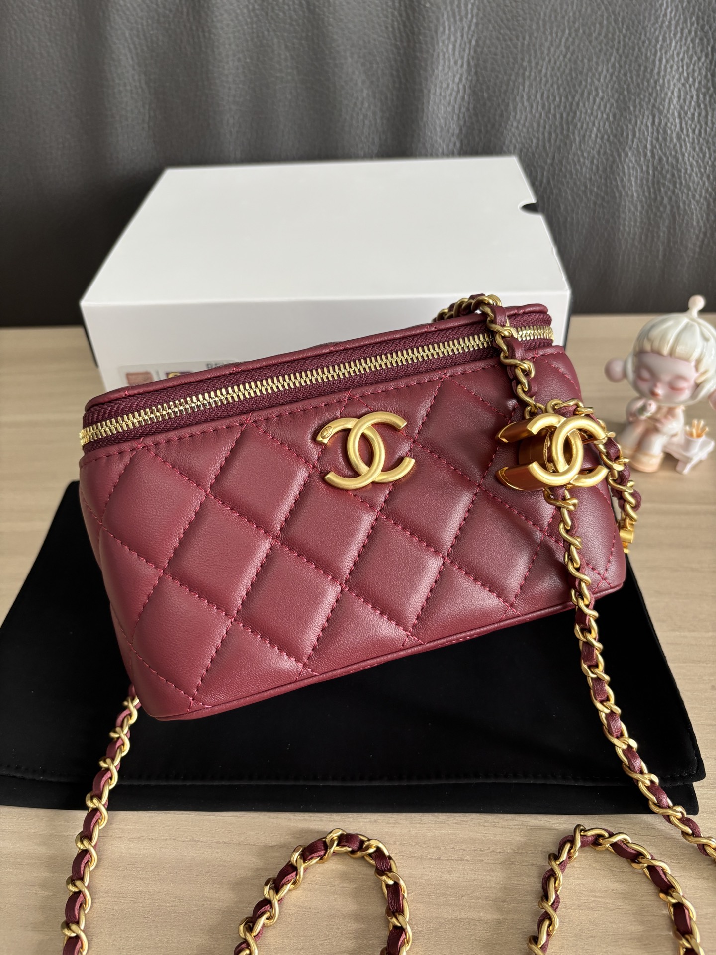 Chanel Lambskin Vanity Case with Chain, Classic Double CC, Burgundy 7 i1755313638547 7339 0 5