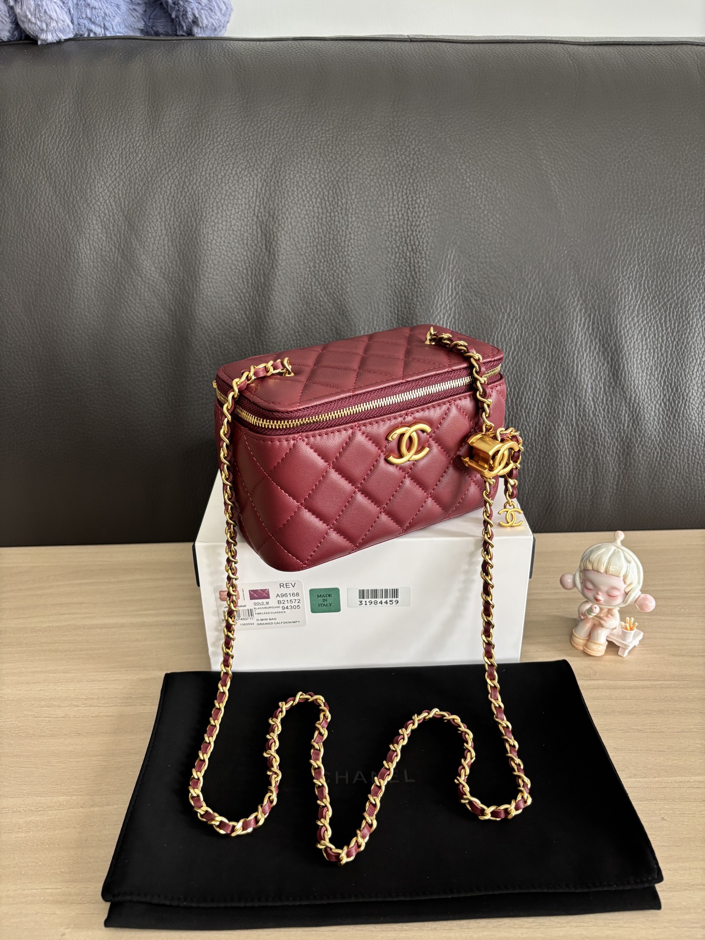 Chanel Lambskin Vanity Case with Chain, Classic Double CC, Burgundy 4 i1755313640056 6875 0 2