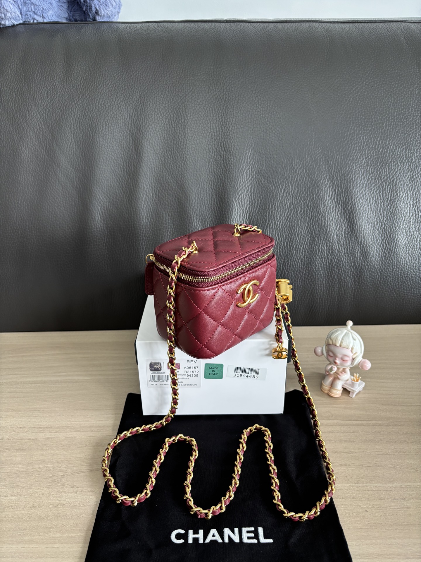 Chanel Lambskin Leather Vanity Bag with Chain, Maroon 4 i1755410357011 855 0 2