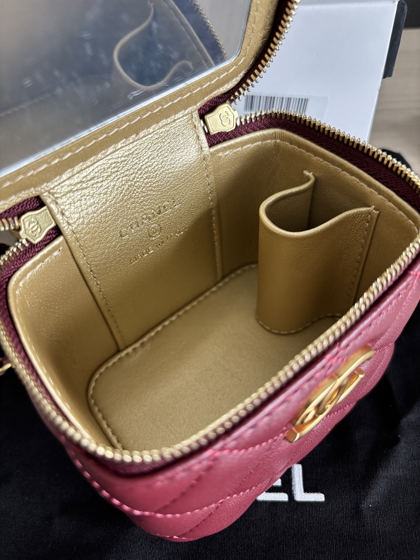Chanel Lambskin Leather Vanity Bag with Chain, Maroon 9 i1755410358771 4315 0 7