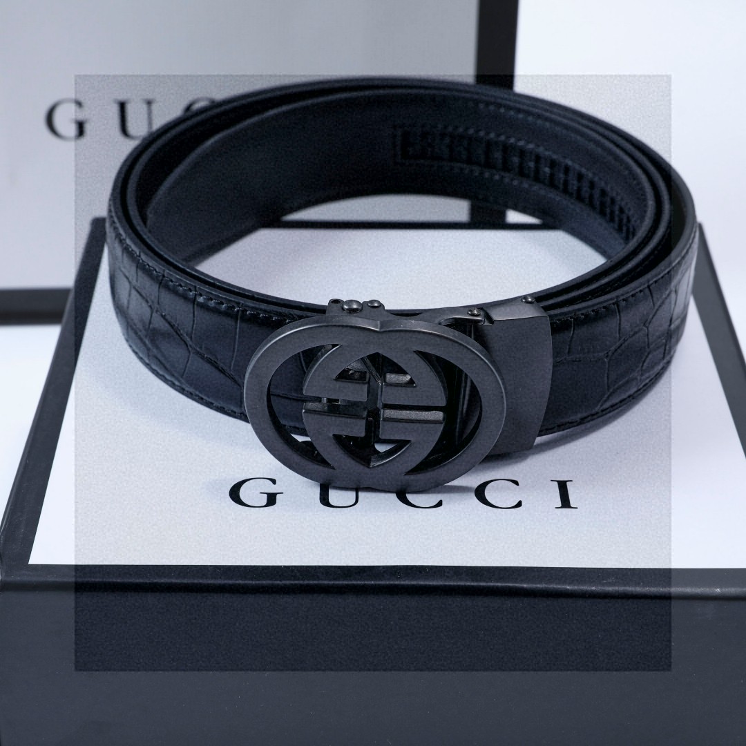 Gucci Leather Belt with Interlocking G Buckle - Adjustable Length