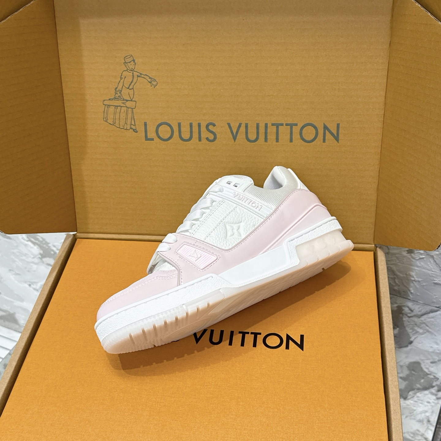 Louis Vuitton Sneakers