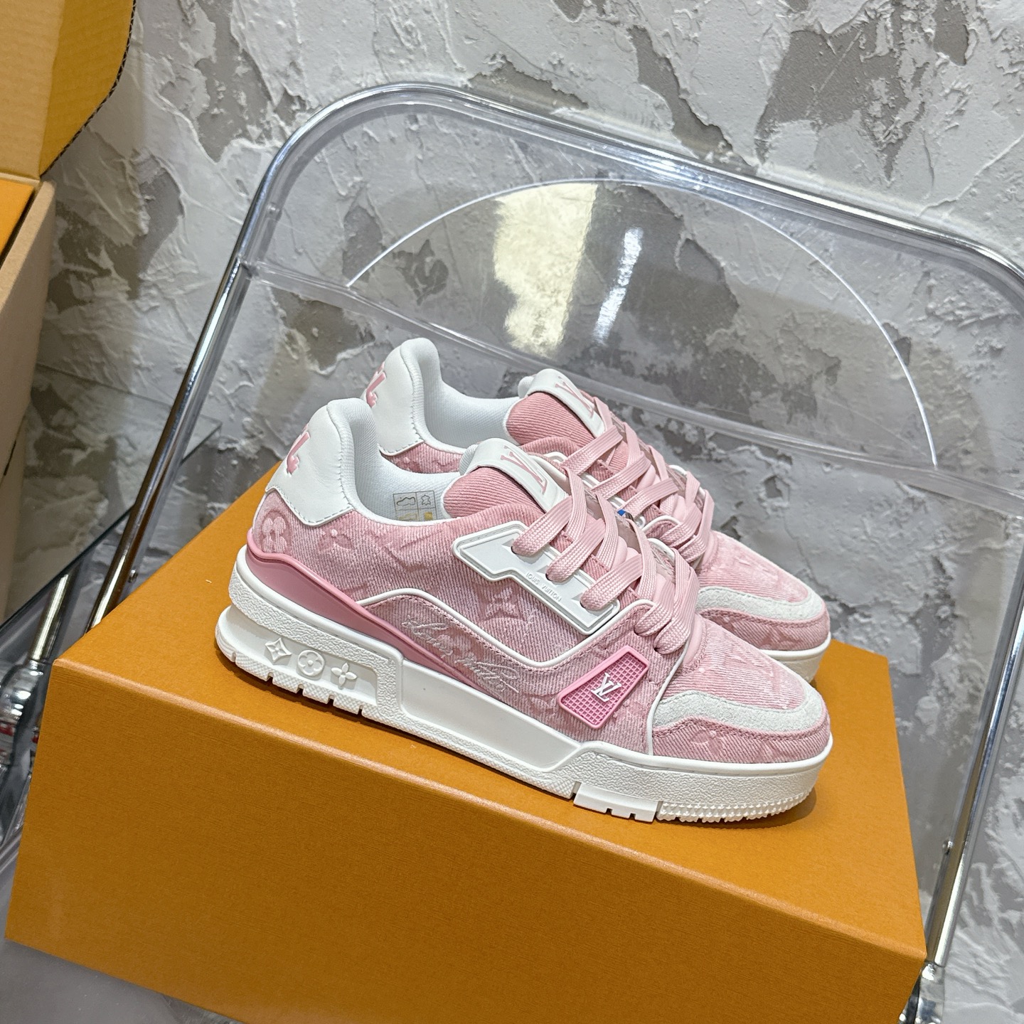 Louis Vuitton Sneakers