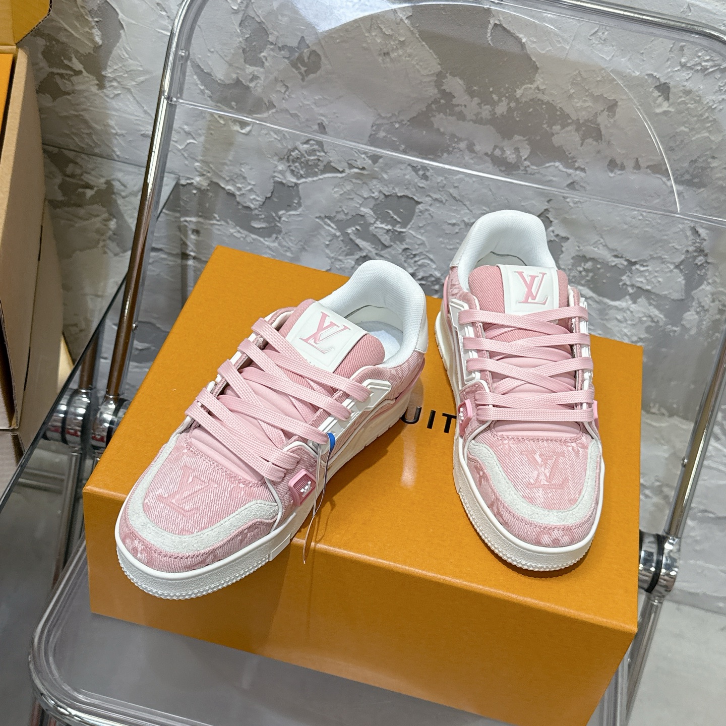 Louis Vuitton Sneakers