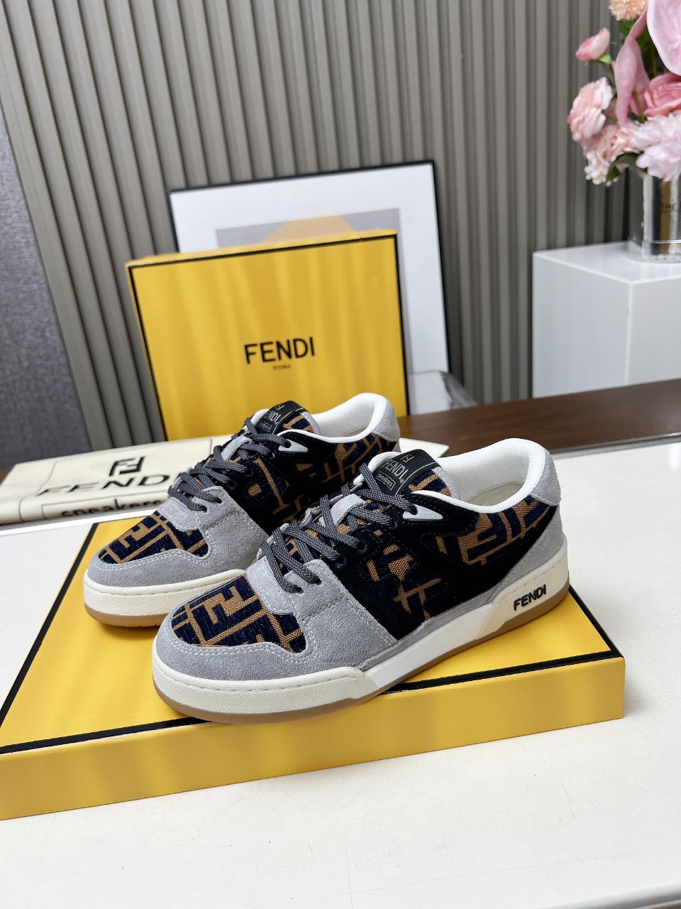 Fendi Style Leather Men's Shoes style reference detail image 3 from source 781711