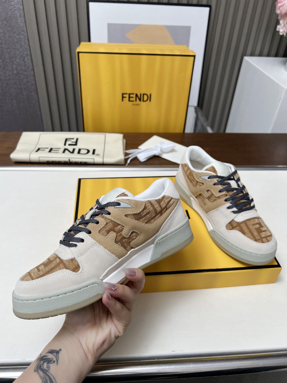 Fendi Style Leather Men's Shoes style reference detail image 4 from source 781706
