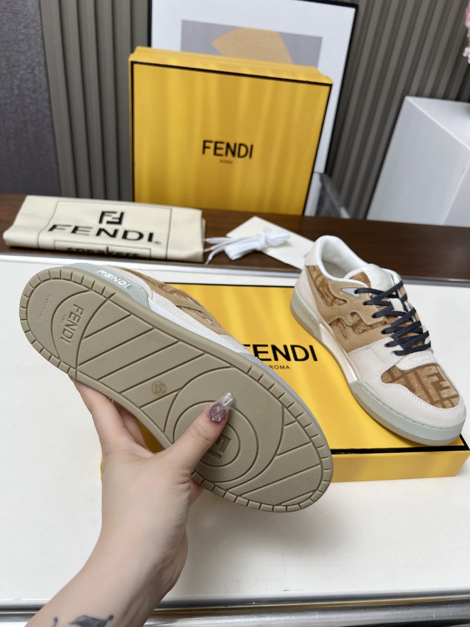 Fendi Style Leather Men's Shoes style reference detail image 8 from source 781706