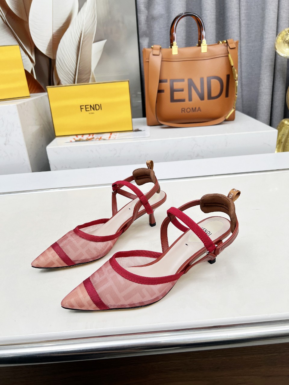 NO:233179,35-40 (customized for 41, 42) 5.5 8.5 2 heights genuine leather outsole   injection molding, sandals, sandals, Leather soles1986090935-40（41、42定做）  5.5 8.5 2个高度 真皮大底 注塑,凉鞋,sandals,Leather soles,Women's Shoes