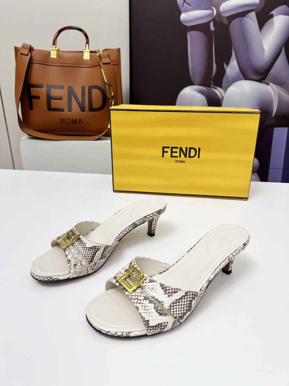 NO:226264,Fendi new square buckle 36-42 (customized for 41 and 42) genuine leather soles, slippers, fendi, slippers, Leather soles19860909Fendi 新款方扣拖36-42（41、42定做） 真皮大底,拖鞋,fendi,slippers,Leather soles,Women's Shoes