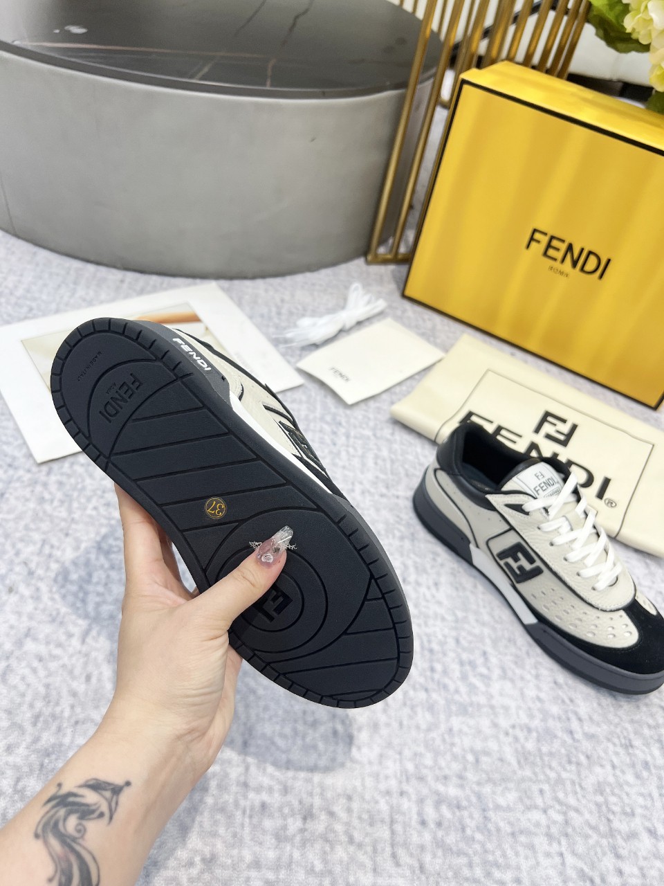 Fendi Style Leather Men's Shoes style reference detail image 8 from source 781716