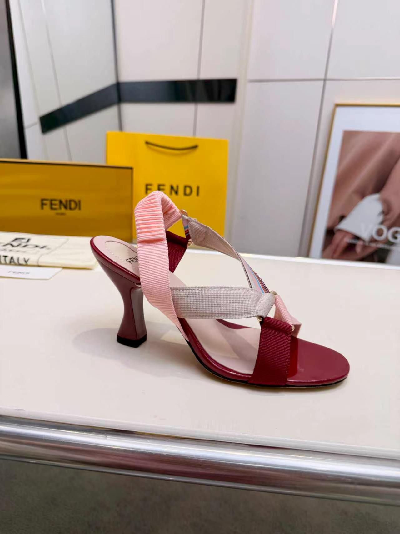Iconic Colibrì Burgundy Leather & Ribbon Sandals