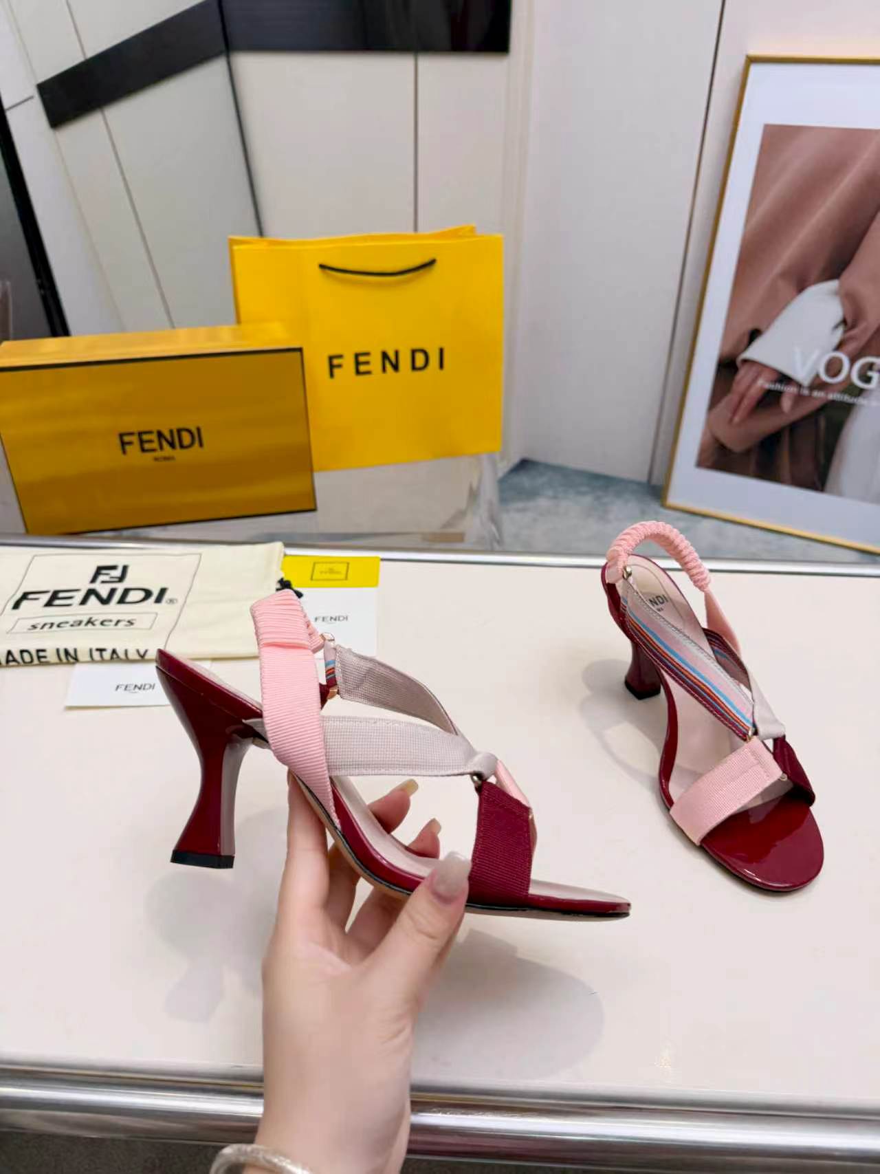 Iconic Colibrì Burgundy Leather & Ribbon Sandals