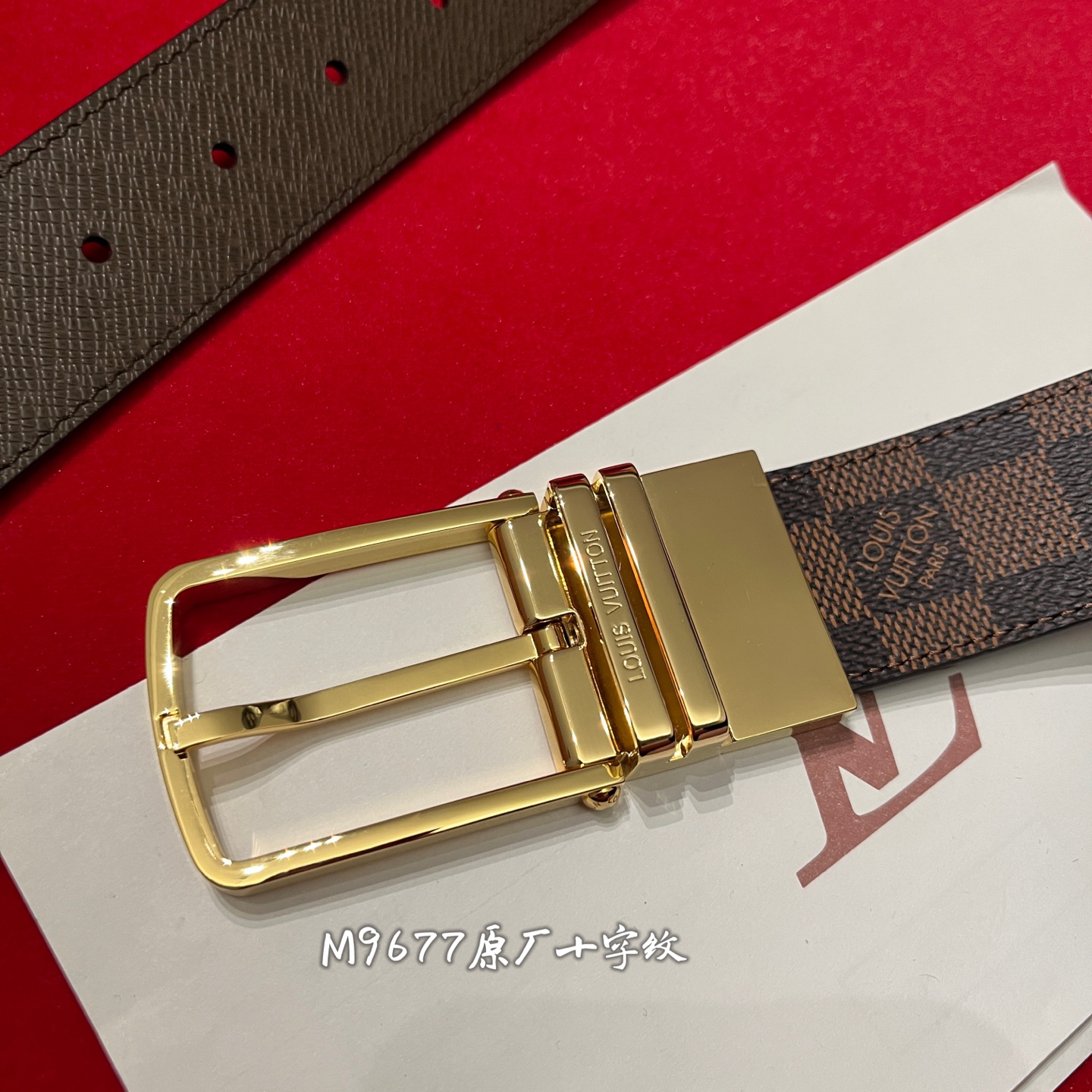 Louis Vuitton 宽 3.5cm · 𝕃𝕠𝕦𝕚𝕤 𝕧𝕦𝕚𝕥𝕥𝕠𝕟 男士頂級腰帶 寬度35毫米 精緻的四方针扣 M9677 面为訂製帆布面料 衬托進口原廠十字紋做底 頂級做工配置頂級材料 讓您進出專櫃無壓力