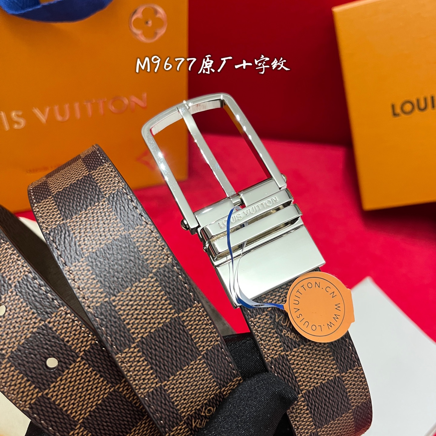 Louis Vuitton 宽 3.5cm · 𝕃𝕠𝕦𝕚𝕤 𝕧𝕦𝕚𝕥𝕥𝕠𝕟 男士頂級腰帶 寬度35毫米 精緻的四方针扣 M9677 面为訂製帆布面料 衬托進口原廠十字紋做底 頂級做工配置頂級材料 讓您進出專櫃無壓力