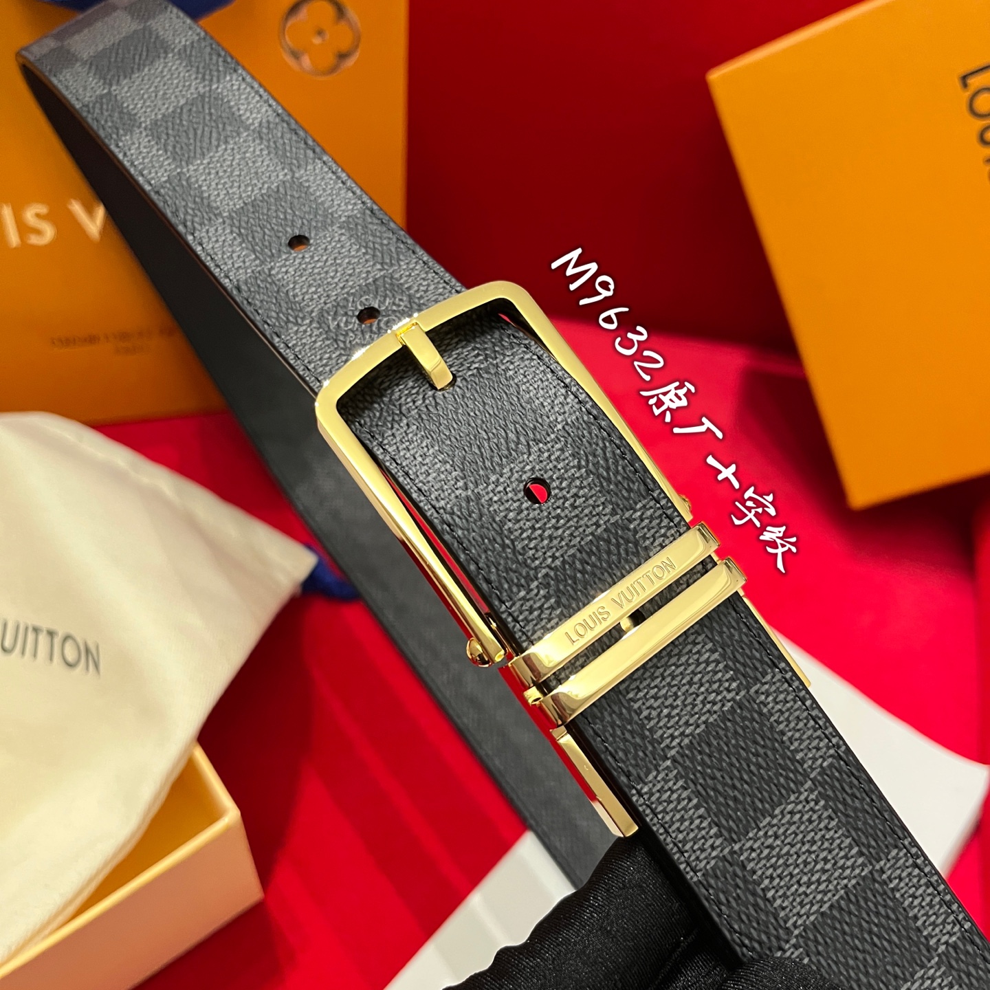 Louis Vuitton 宽 3.5cm · 𝕃𝕠𝕦𝕚𝕤 𝕧𝕦𝕚𝕥𝕥𝕠𝕟 男士頂級腰帶 寬度35毫米 精緻的四方针扣 M9632 面为訂製帆布面料 衬托進口原廠十字紋做底 頂級做工配置頂級材料 讓您進出專櫃無壓力