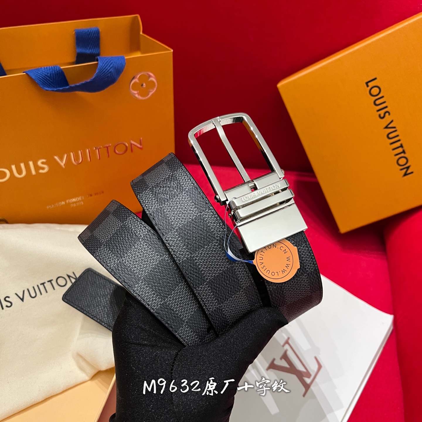Louis Vuitton 宽 3.5cm · 𝕃𝕠𝕦𝕚𝕤 𝕧𝕦𝕚𝕥𝕥𝕠𝕟 男士頂級腰帶 寬度35毫米 精緻的四方针扣 M9632 面为訂製帆布面料 衬托進口原廠十字紋做底 頂級做工配置頂級材料 讓您進出專櫃無壓力